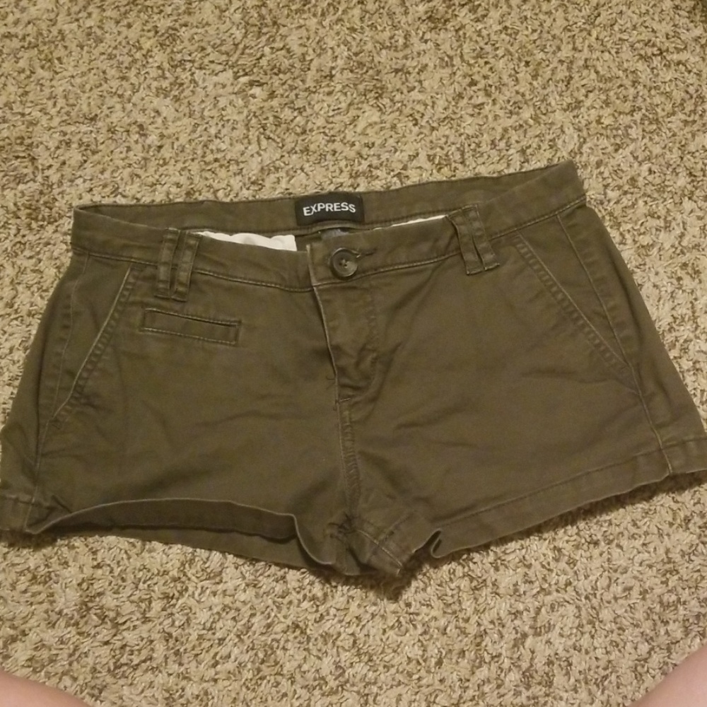 Express Shorts